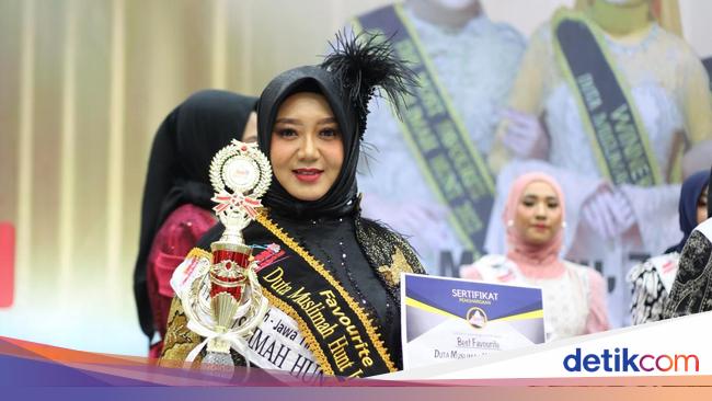 Dosen Telkom College Surabaya Jadi Finest Favorite Duta Muslimah Hunt 2024