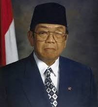 Biografi Gus Dur: Mengenal KH. Abdurrahman Wahid